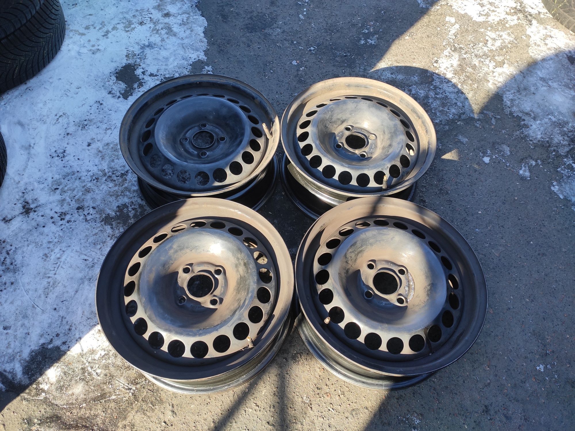 Диски 4х100 15 6х15 ет39.Dia 56.6mm.GM.