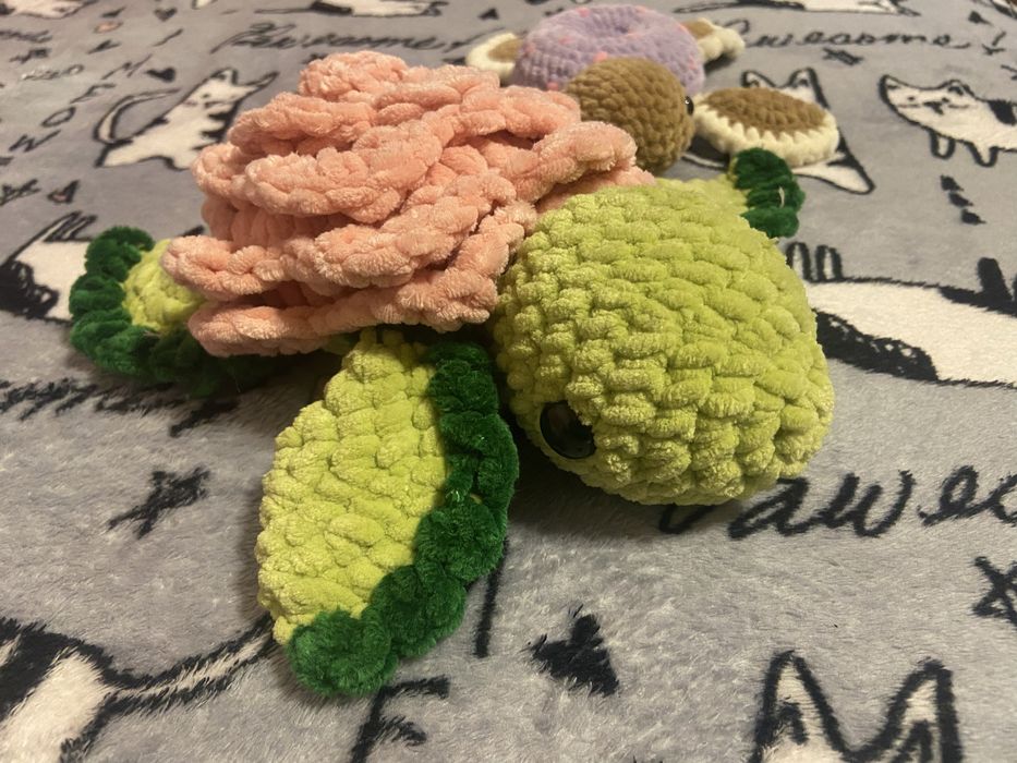 Продам вязаные игрушки черепахи