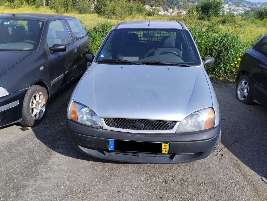 Ford Fiesta 1.8 TDDI Só Para Peças