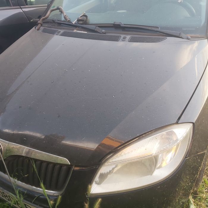 Продам по запчастинам шкода фабія 2