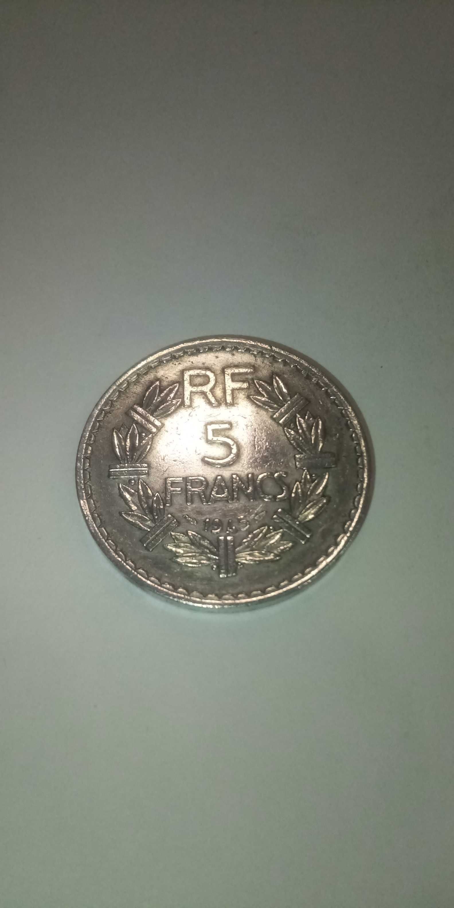 Moeda francesa de 5 francos de1945 em alumínio