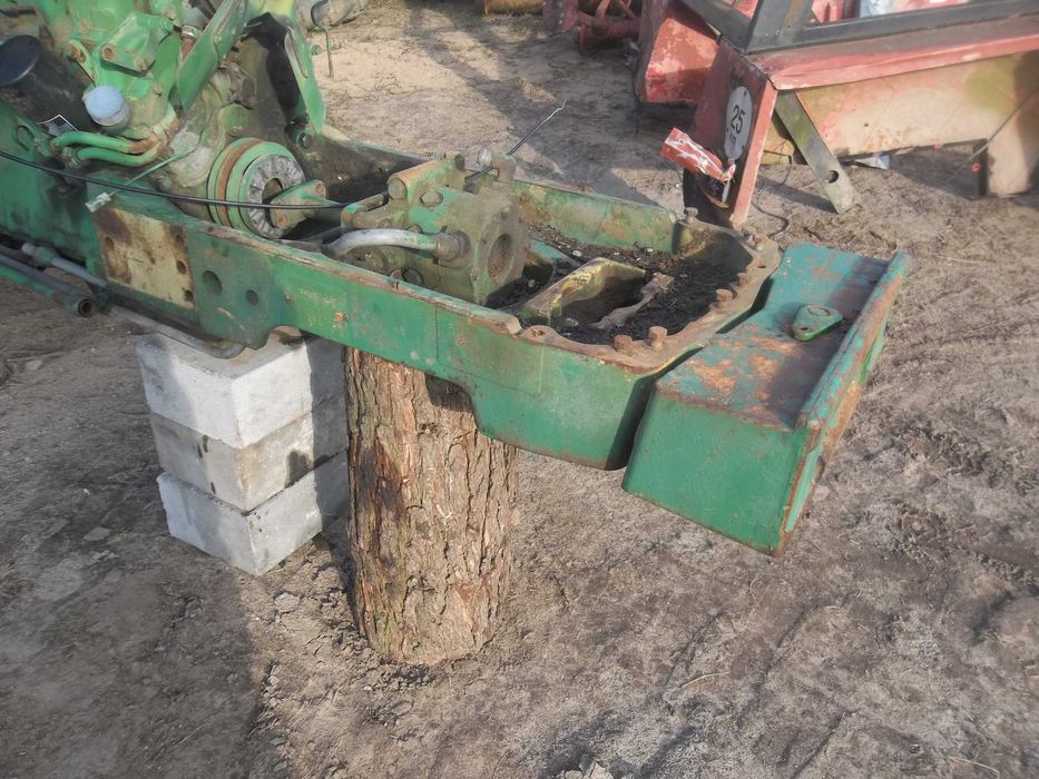 John Deere 2140 koło pasowe 2040 i 1640 oraz 2030 i 2130 silnika 2450