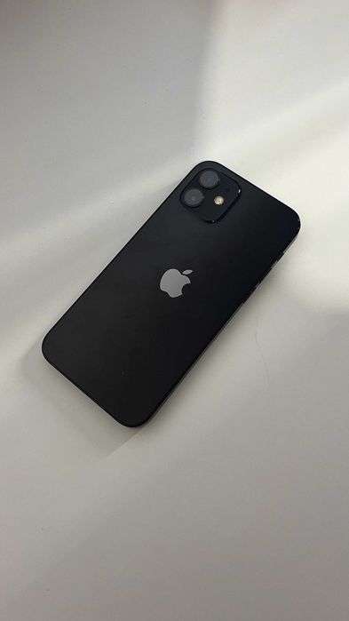 IPhone 12 sem placa-mãe