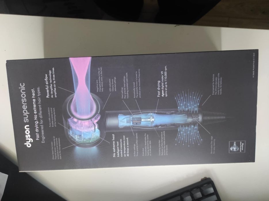 Suszarka do włosów dyson