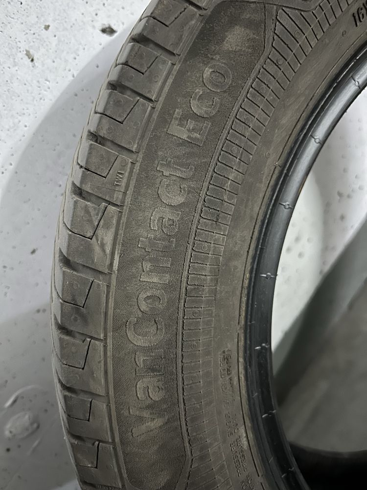 Komplet opon letnich 205/65/r16C wzmacniane cargo goodyear continental