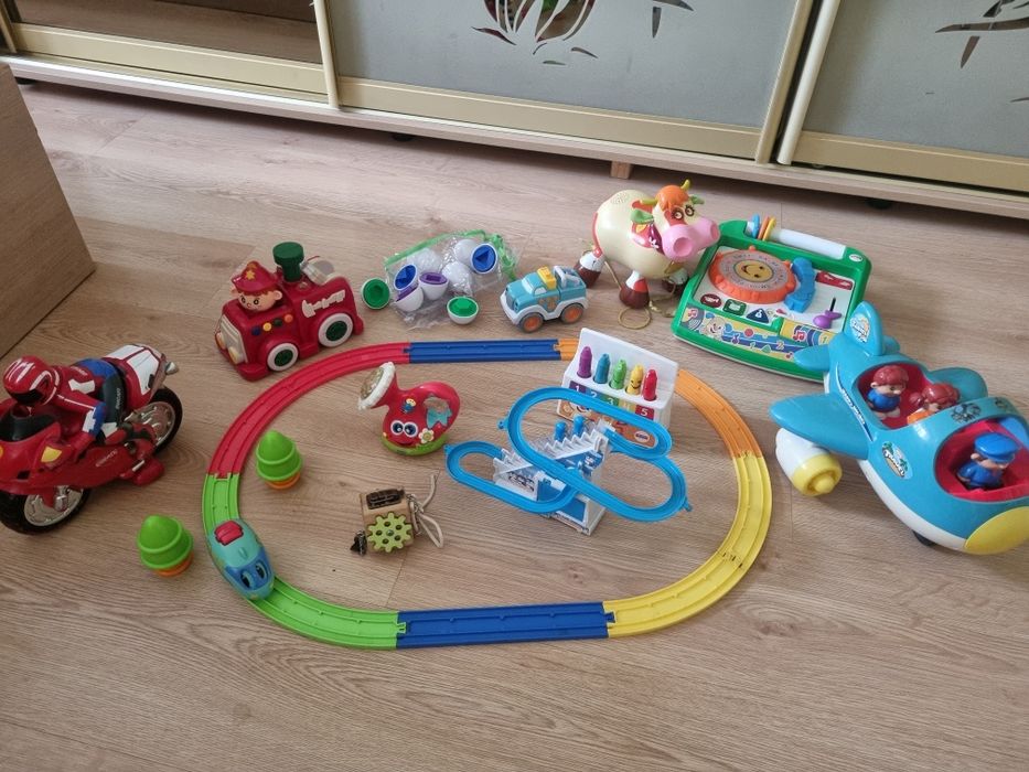 Іграшки інтерактивні музичні на 1-3 роки