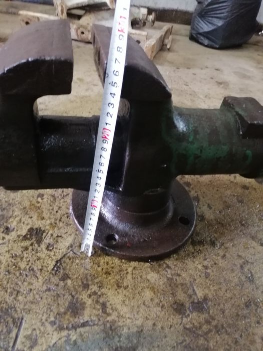 Тиски  поворотные ссср