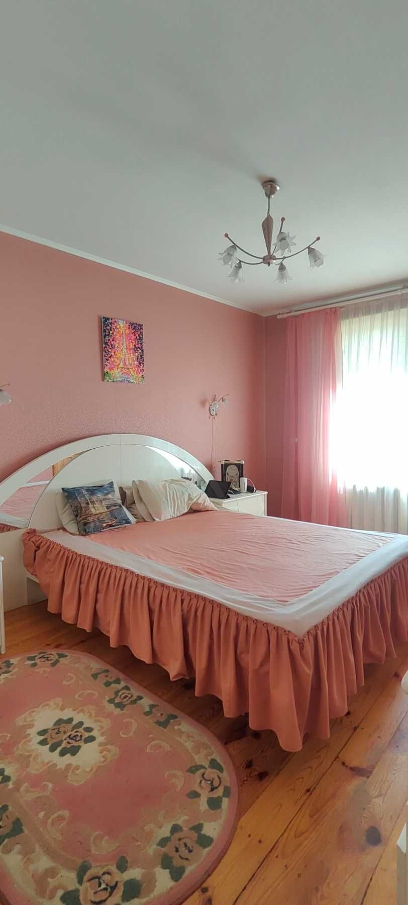 Продаж 3 кімнатної квартири на Митниці (перепланована з 5 кімнатної)