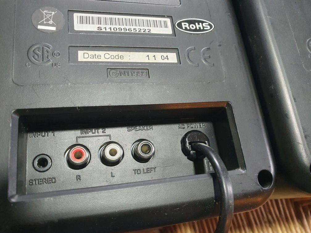 Behringer MS16 aktywne monitory studyjne