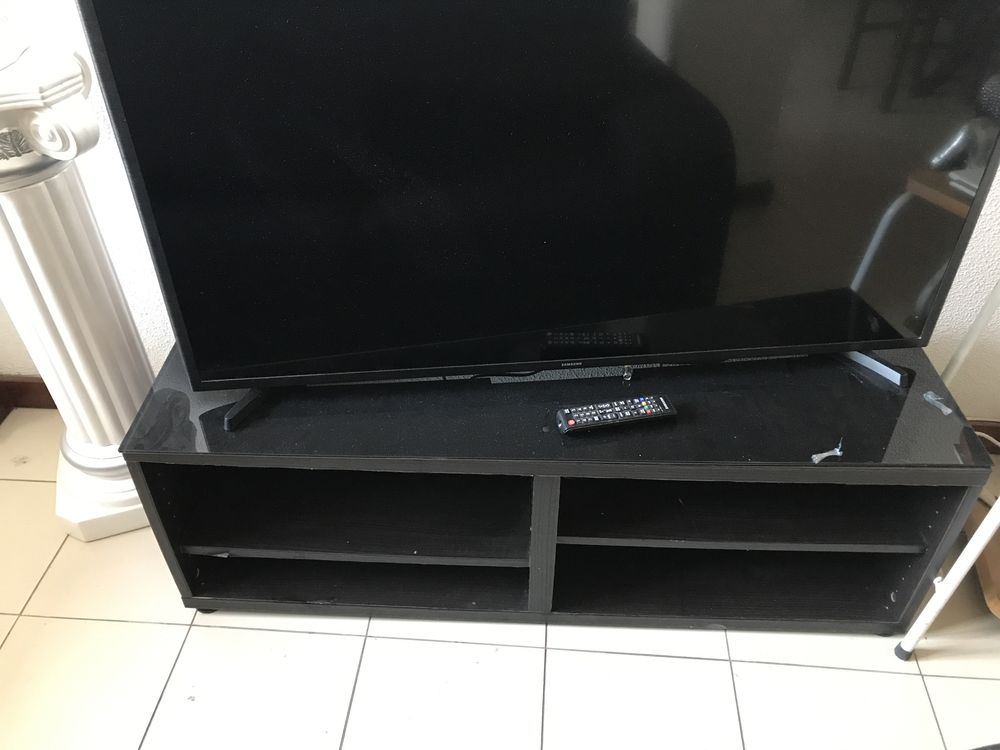 Movel para tv  +/- 120cm