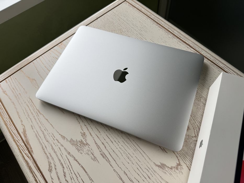 MacBook Pro 13" M1 256 GB Silver (Ідеальний стан)