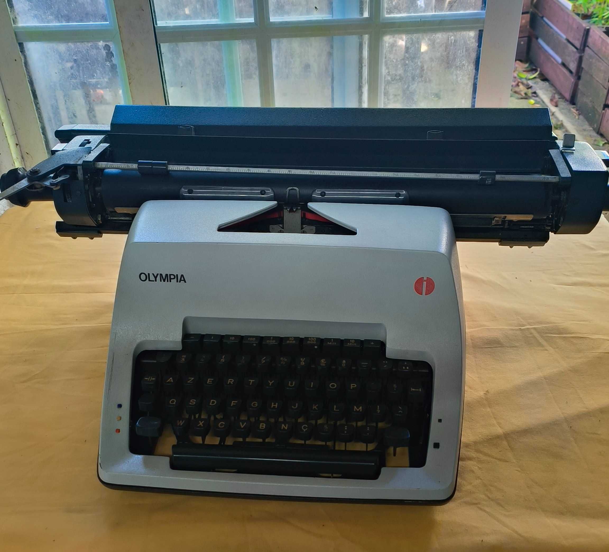 Máquina escrever