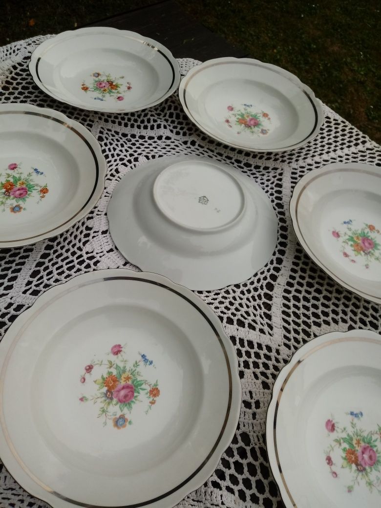 Talerze głębokie porcelana biel jak nowe 7szt,sielski wzór Ćmielów PRL