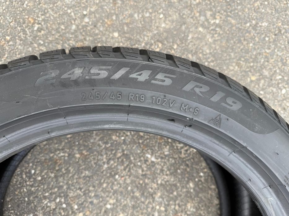 Pirelli Sottozero 3 245/45 R19 102V zima zimówki opony Audi A0