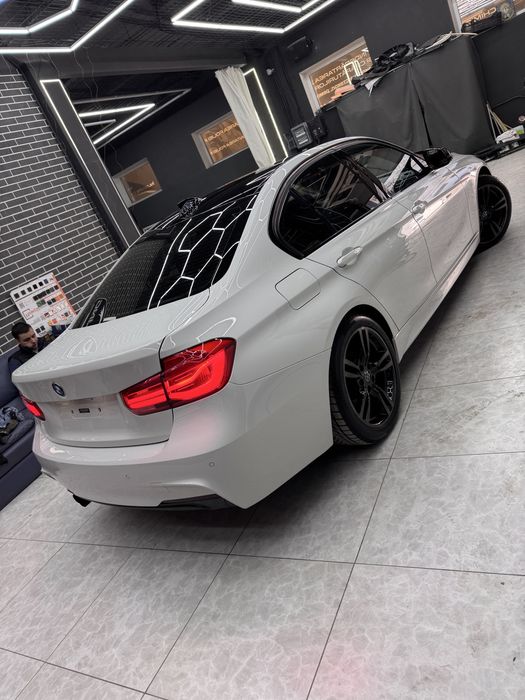 BMW 330e M Performance