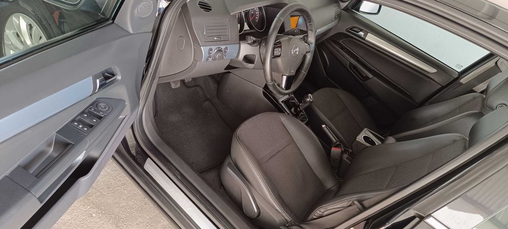 Opel Astra 1.3 CDTI Cosmo (Fantástico)