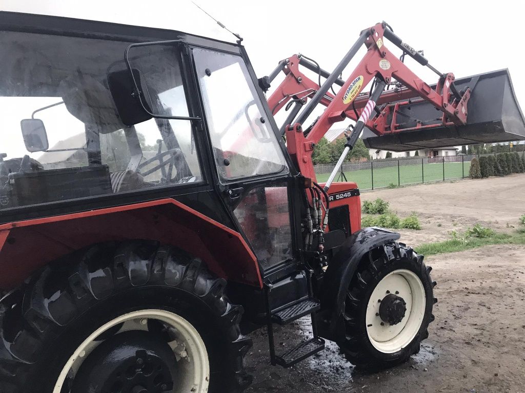 Zetor 5245 z ładowaczem czołowym