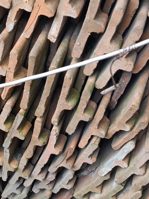 Черепиця глиняна, плитка