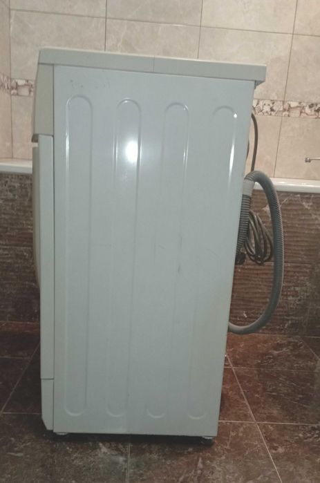 Пральна машина  LG WD-10180N