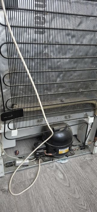 Продам морозильну камеру Siemens,