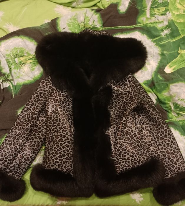 Продам натуральную дубленку. Шубка Рекс в подарок.