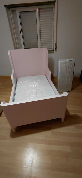 Cama extensivel + colchão