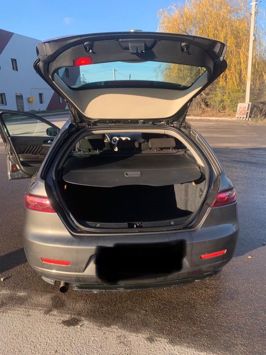 Alfa Romeo 1.8 бен. В дуже чудовому стані. Для військових