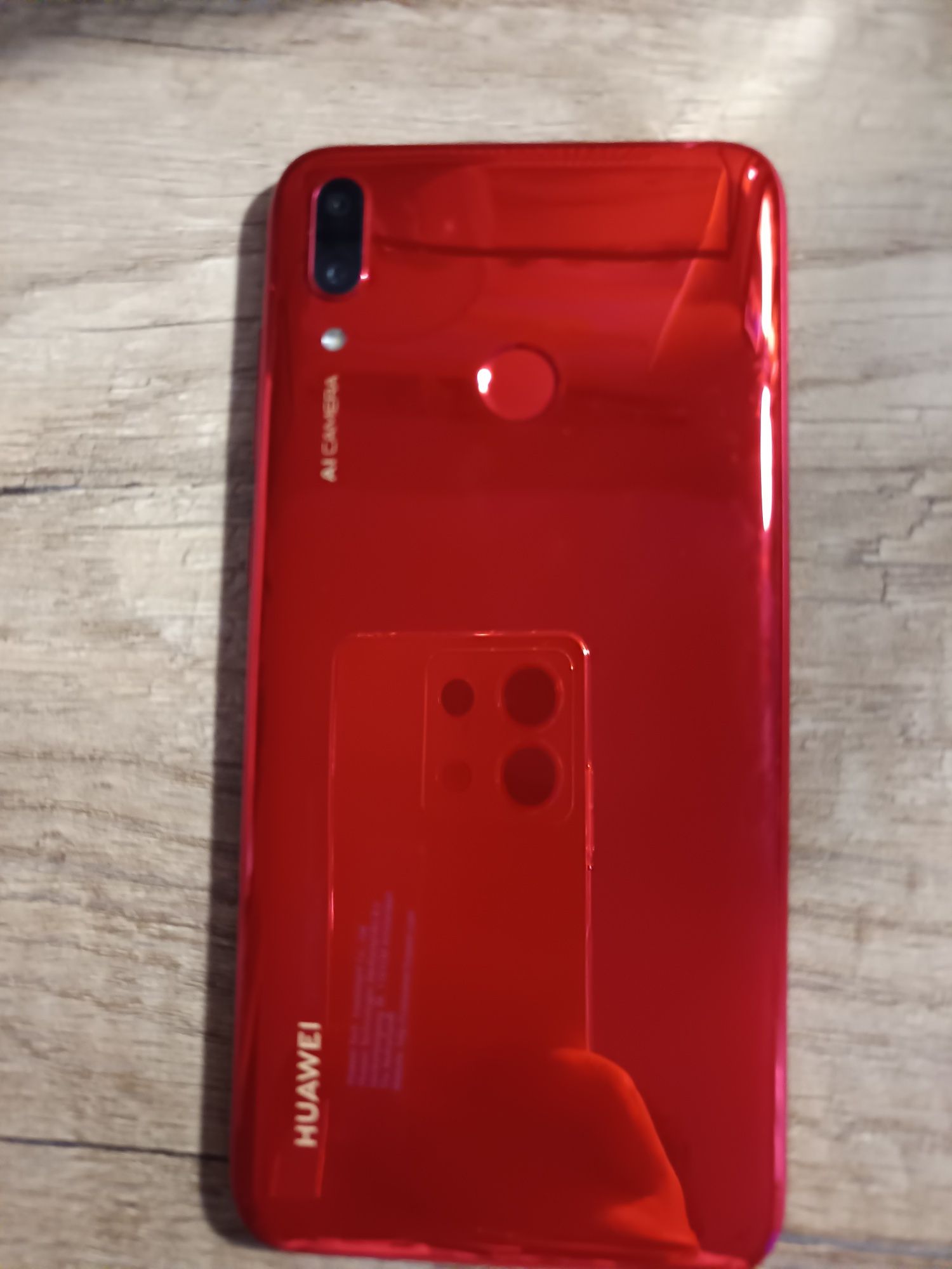 Vendo telemóvel huawei y7 2019 vai com relógio eletrónico marca é mi