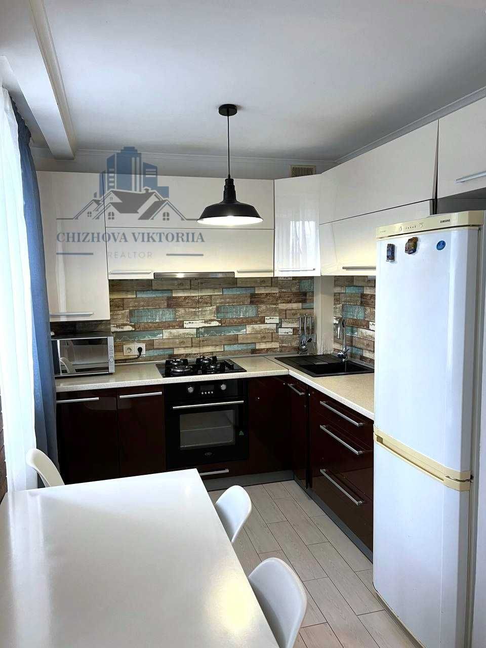 Продам 3к.квартиру с ремонтом. Титова/ ТРЦ Апполо
