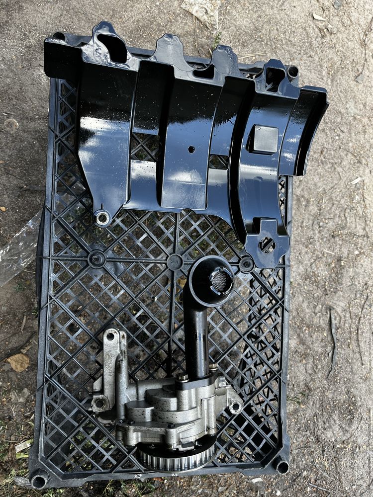 ГБЦ головка двигуна 1.6tdi CAYА, CAYC,CAYB VAG