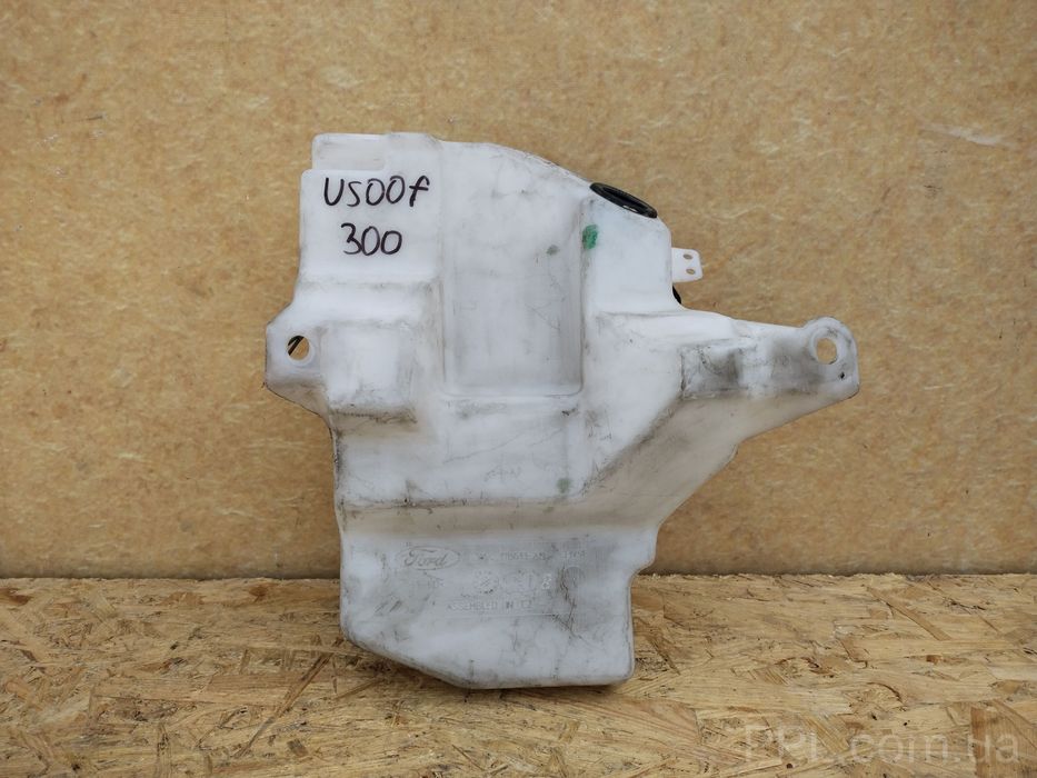 Ford Kuga II mk2 12-19 Escape mk3 Бачок омывателя CV44-17B613-AD