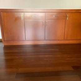 Oportunidade: Venda Urgente - Aparador em madeira de cerejeira – 215cm