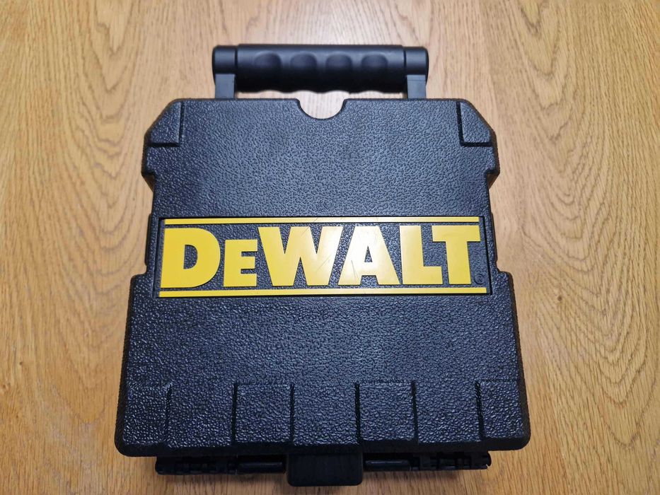 Laser krzyżowy zielony - Dewalt - nowy