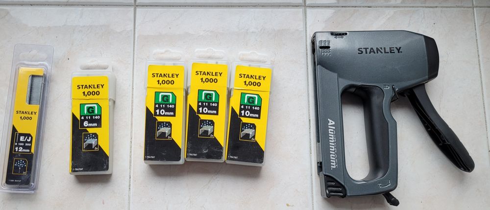 Zszywacz tapicerski Stanley 6-TR250 + zszywki i gwoździe
