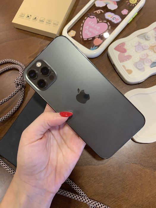 Iphone 12 pro - em otimo estado