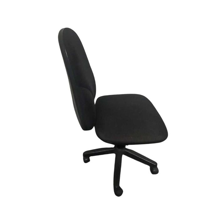 Cadeiras rotativa e fixas