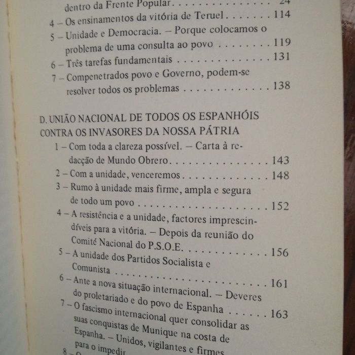 Três anos de luta contra o Fascismo em Espanha (3 vols.)