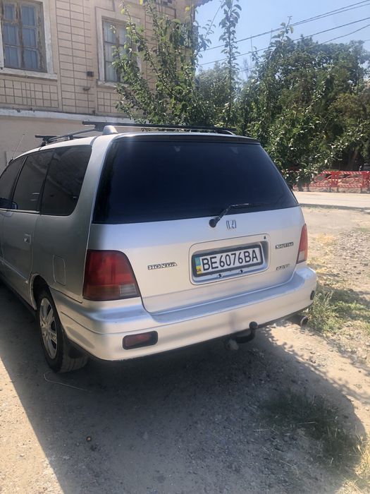 Honda shuttle 2,2 газ,бензин