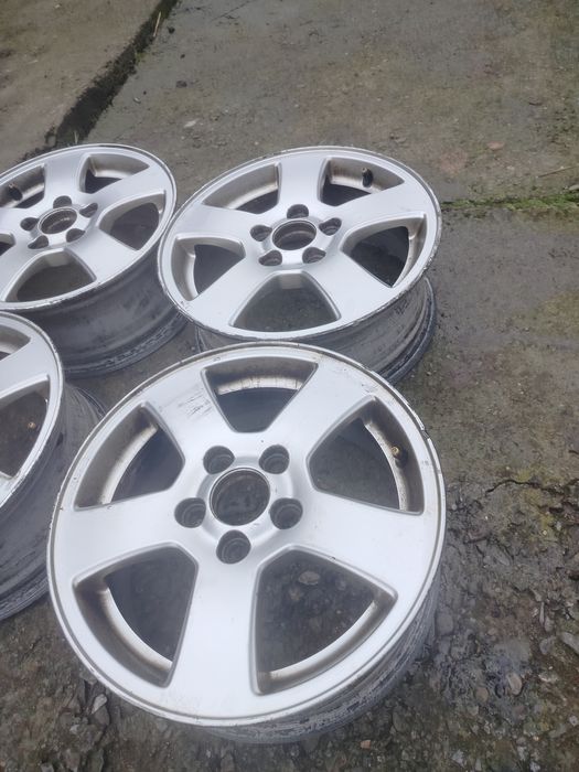 Титани R15 Вольво Форд 5*108