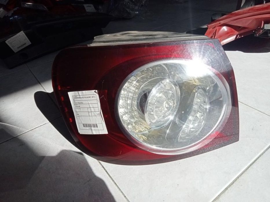 Farolim esquerdo Volkswagen Golf Plus / 5M0945095K