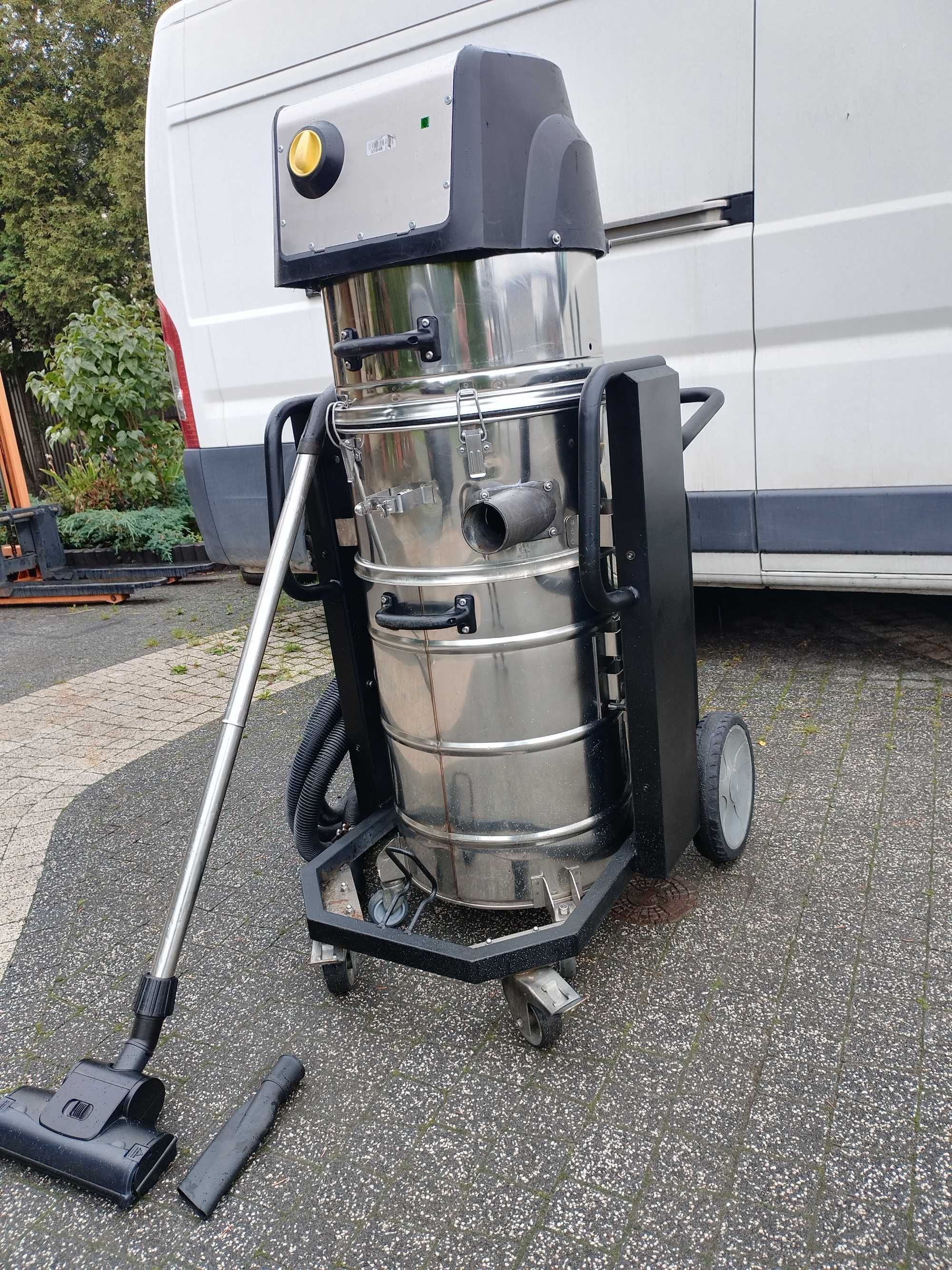 Przemysłowy odkurzacz Karcher 380 V