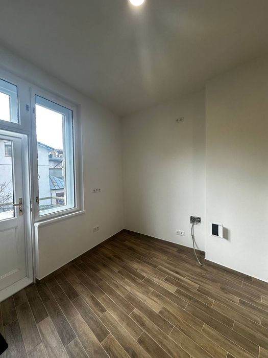 Оренда офісу з безперебійною системою живлення 87 м2 на стометрівці