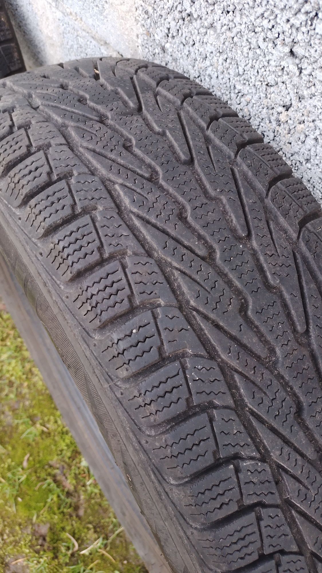 Opony 185/65/R15 2013r