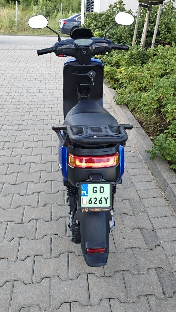 NIU MQI+ skuter elektryczny  stan bdb 100km=4pln
