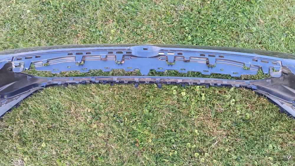 Zderzak przedni przód GOLF VII variant '15 rok
