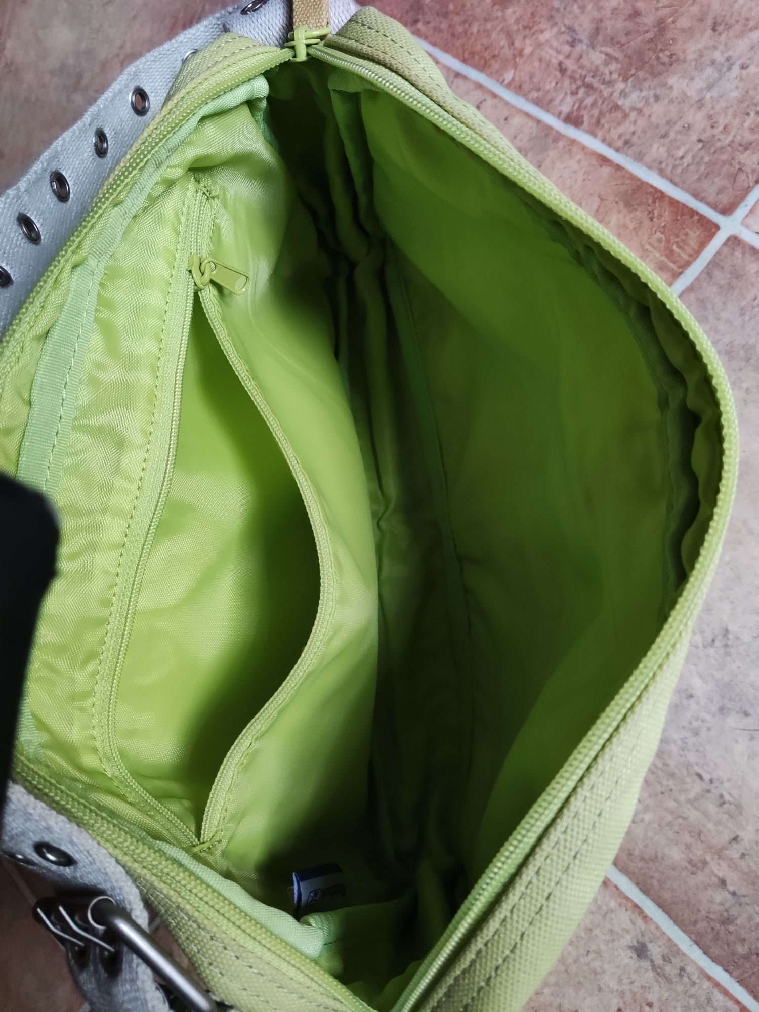 Bawełniana groszkowa torebka Reebok