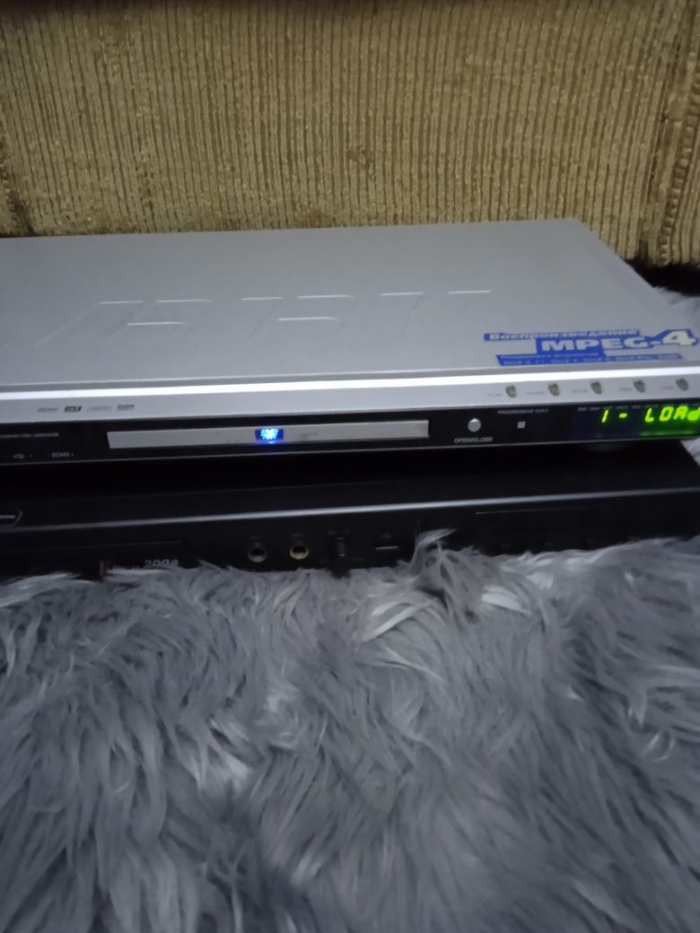 DVD player BBK робочий, + Samsung