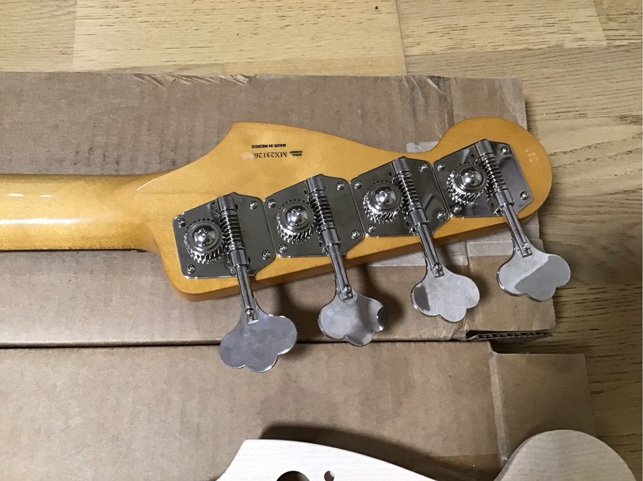 Fender Jazz Bass Neck гриф бас гитара Precision Vintera колки