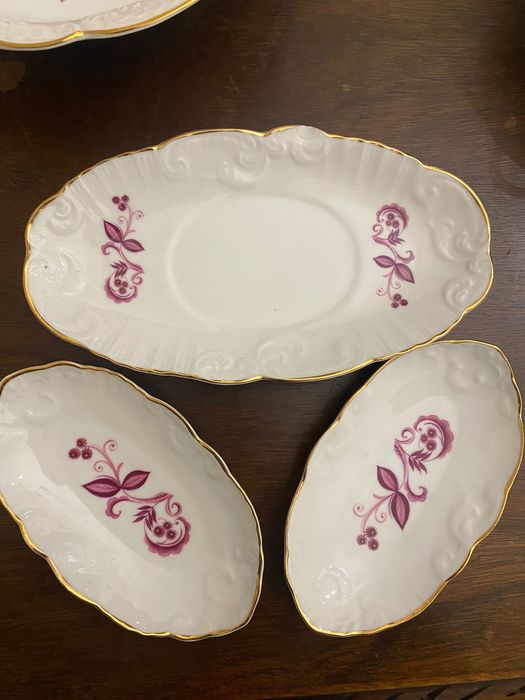 Conjunto de jantar da Vista Alegre dos anos 70