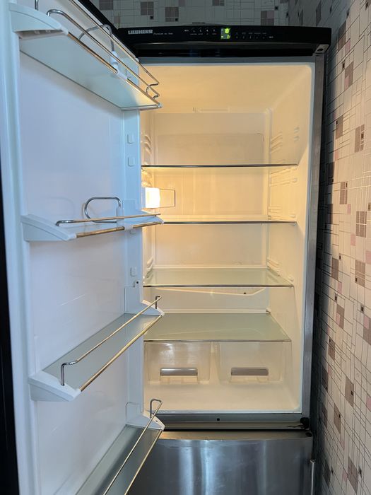 Холодильник liebherr